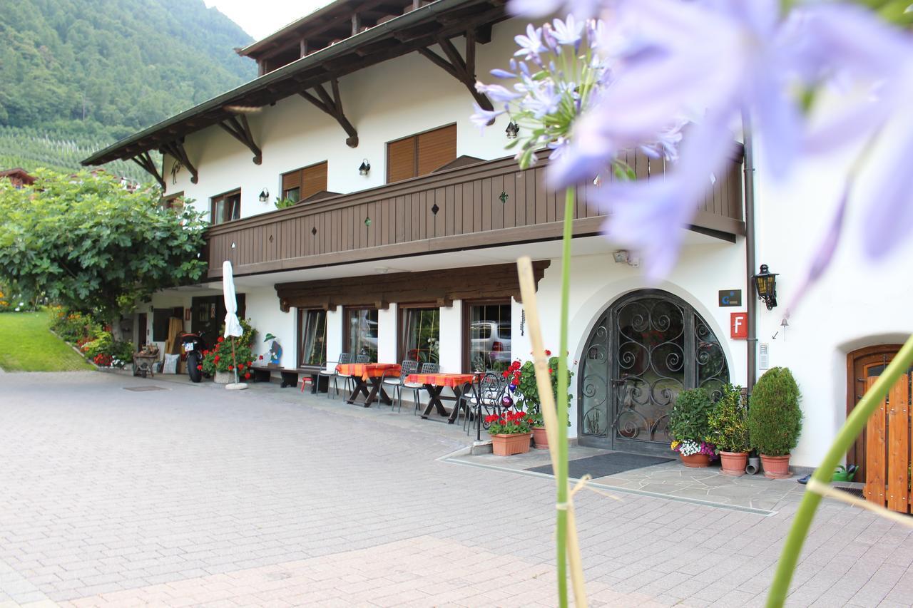 Eco Bnb & Apartments Bruendlerhof มาร์เลงโก ภายนอก รูปภาพ